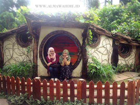 Rumah Hobbit Farm House Lembang